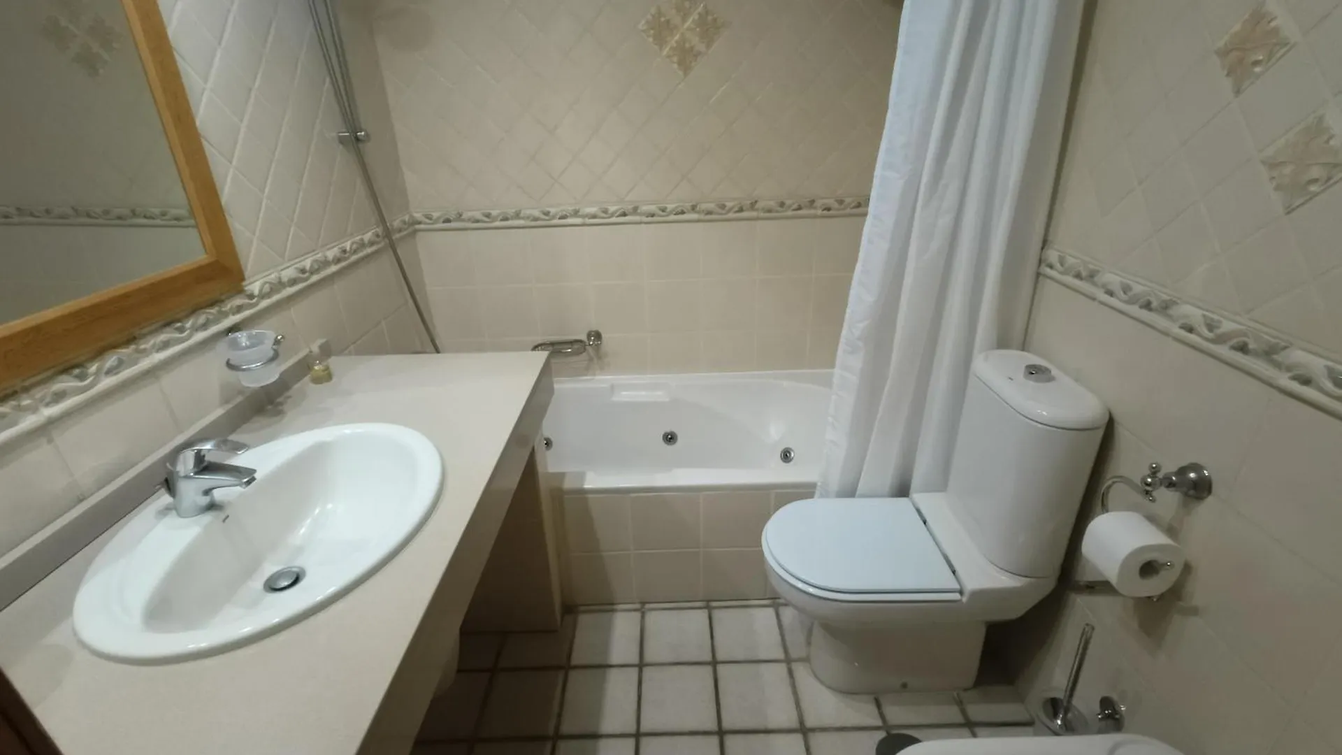 Fairways Club, Suite B37 San Miguel de Abona 0*,  Spain